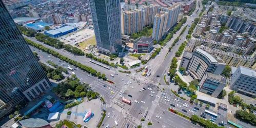 云南一地入選國家級(jí)道路旅客運(yùn)輸經(jīng)營公示名單，區(qū)域交通發(fā)展迎新契機(jī)